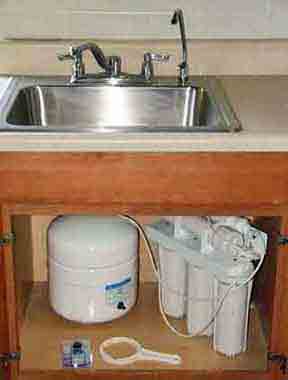 Photo of a kitchen undersink RO water filter